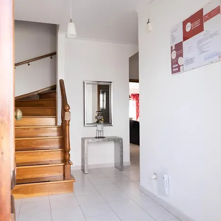 Hébergement de vacances House *