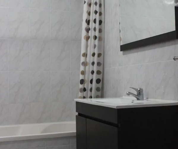 House * باليال